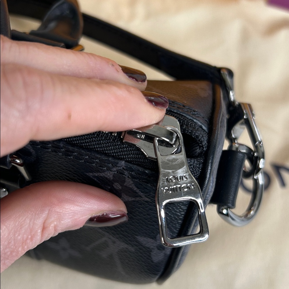 Authentic Louis Vuitton Monogram Eclipse black/grey reverse XS Keepall-Unisex - Picture 7 of 17